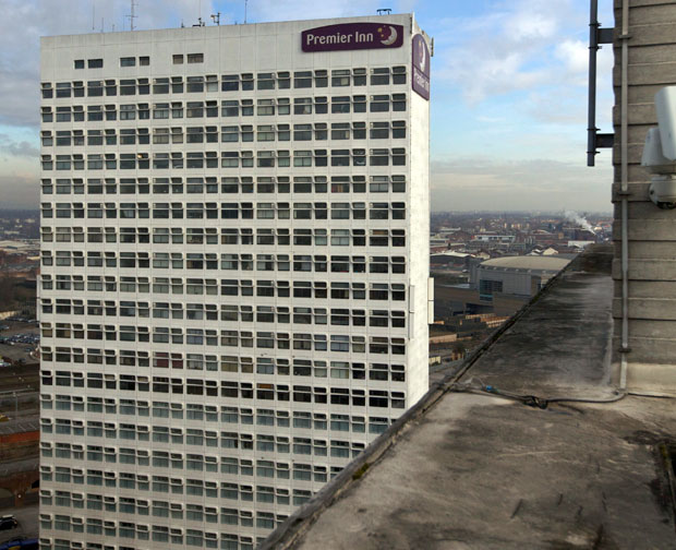 Highland House Case Studies, Mainstream Modern