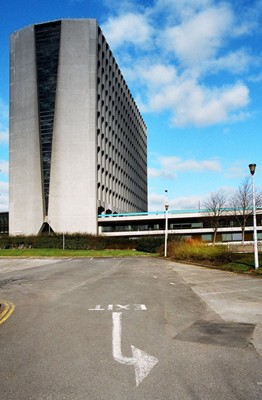 End wall from car park. There are similarities with Tolworth Tower.