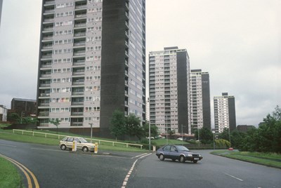View of 21-storey and 17-storey blocks on College Bank Road, 1987.