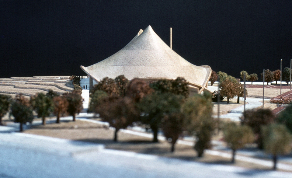 Model of original roof proposal.
